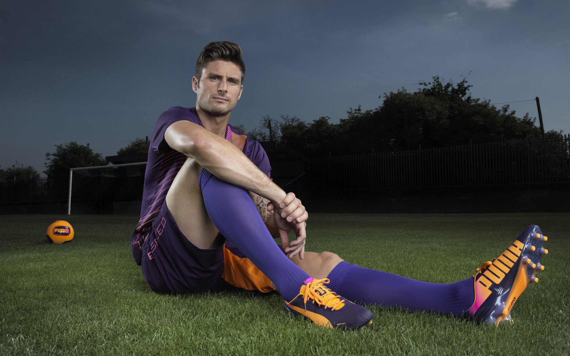 “阿仙奴与热刺：攻守大战，胜者谁属？”